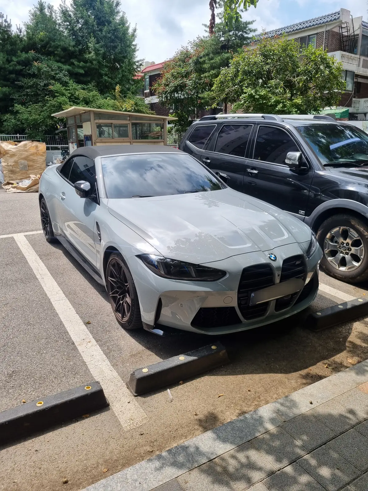 BMW M4 사진 1