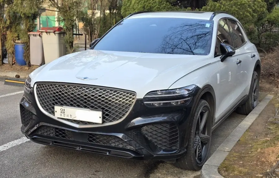Genesis GV70 사진 1