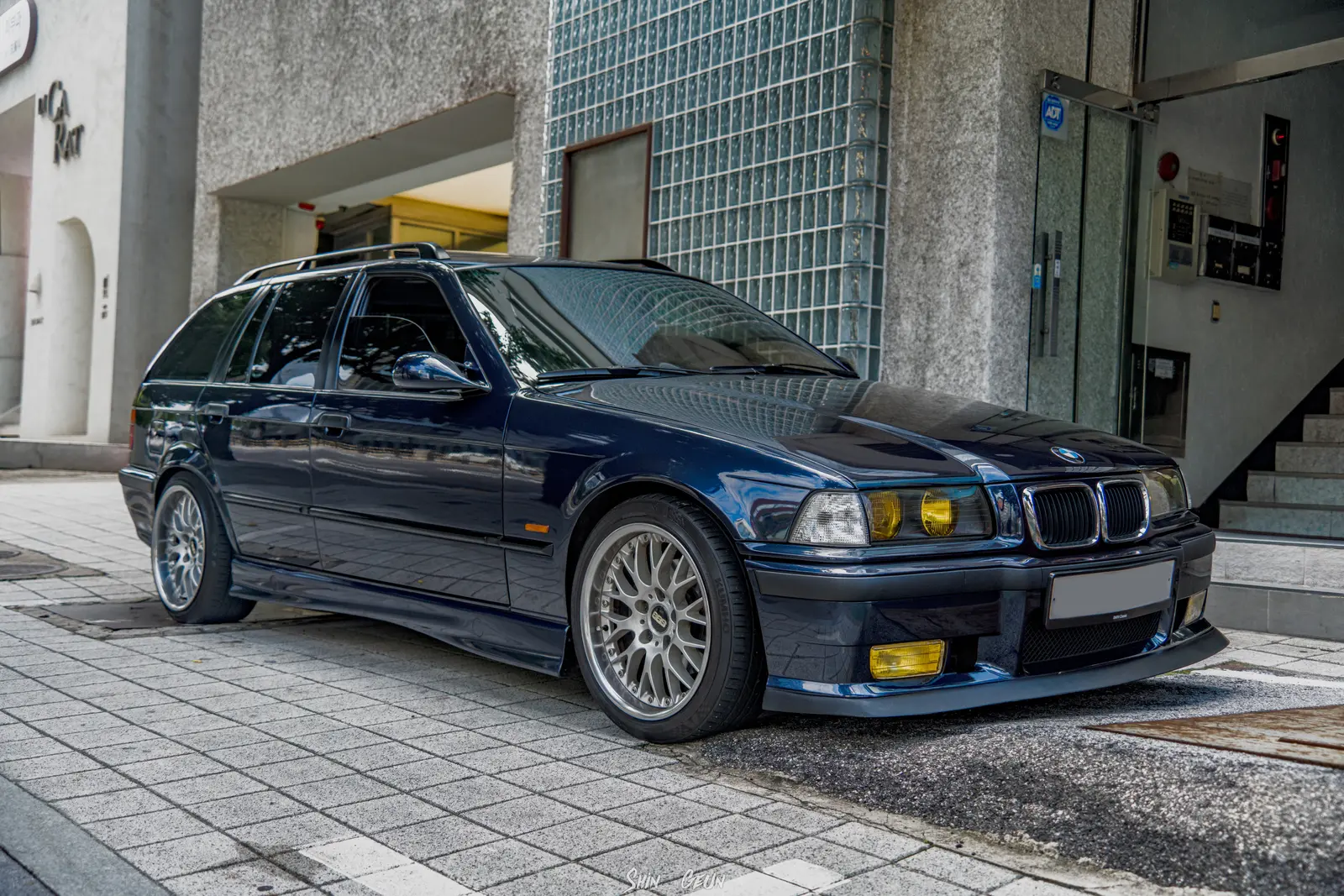 BMW 3 Series Wagon 사진 1