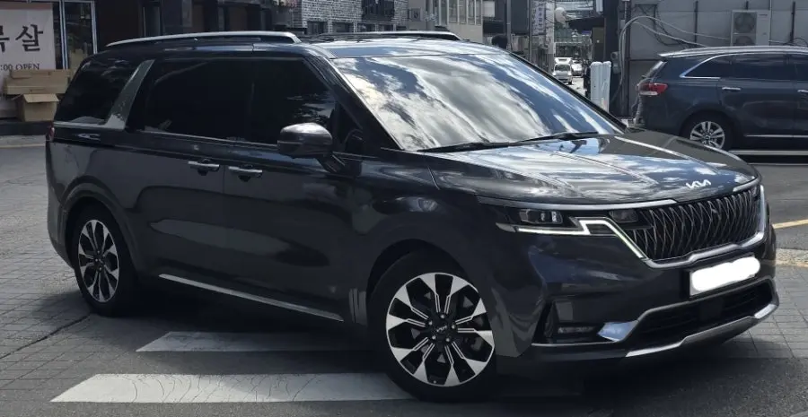 Kia Carnival 사진 1