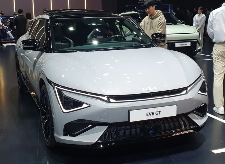 Kia EV6 GT 사진 1