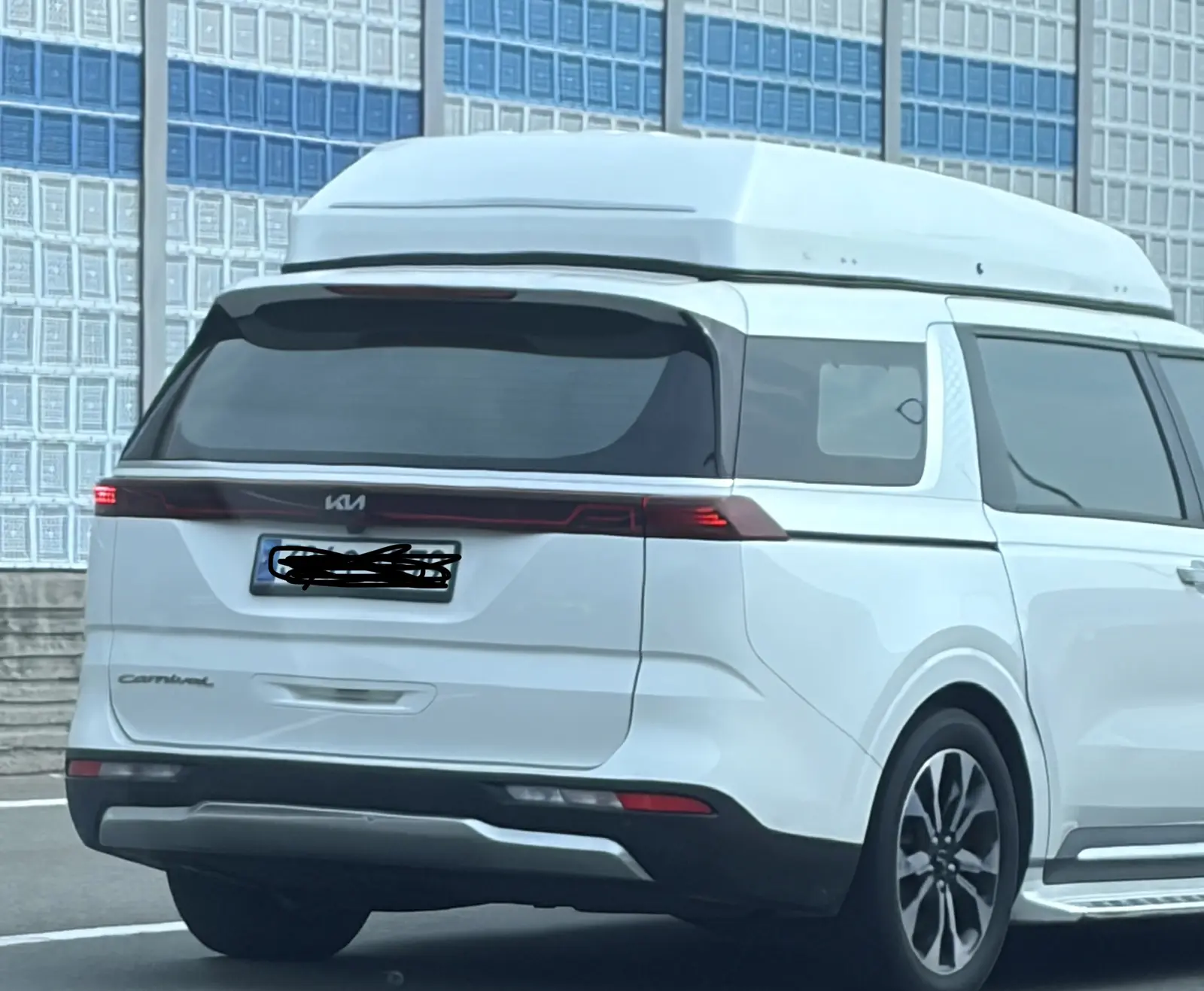 Kia Carnival 사진 1