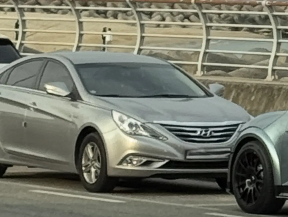 Hyundai Sonata 사진 1