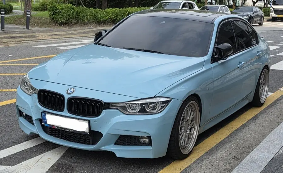 BMW 3 Series 사진 1