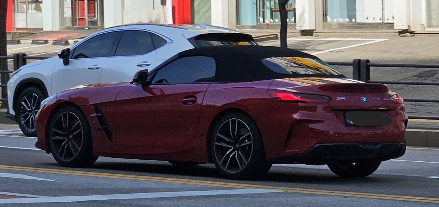 BMW Z4 게시글 이미지