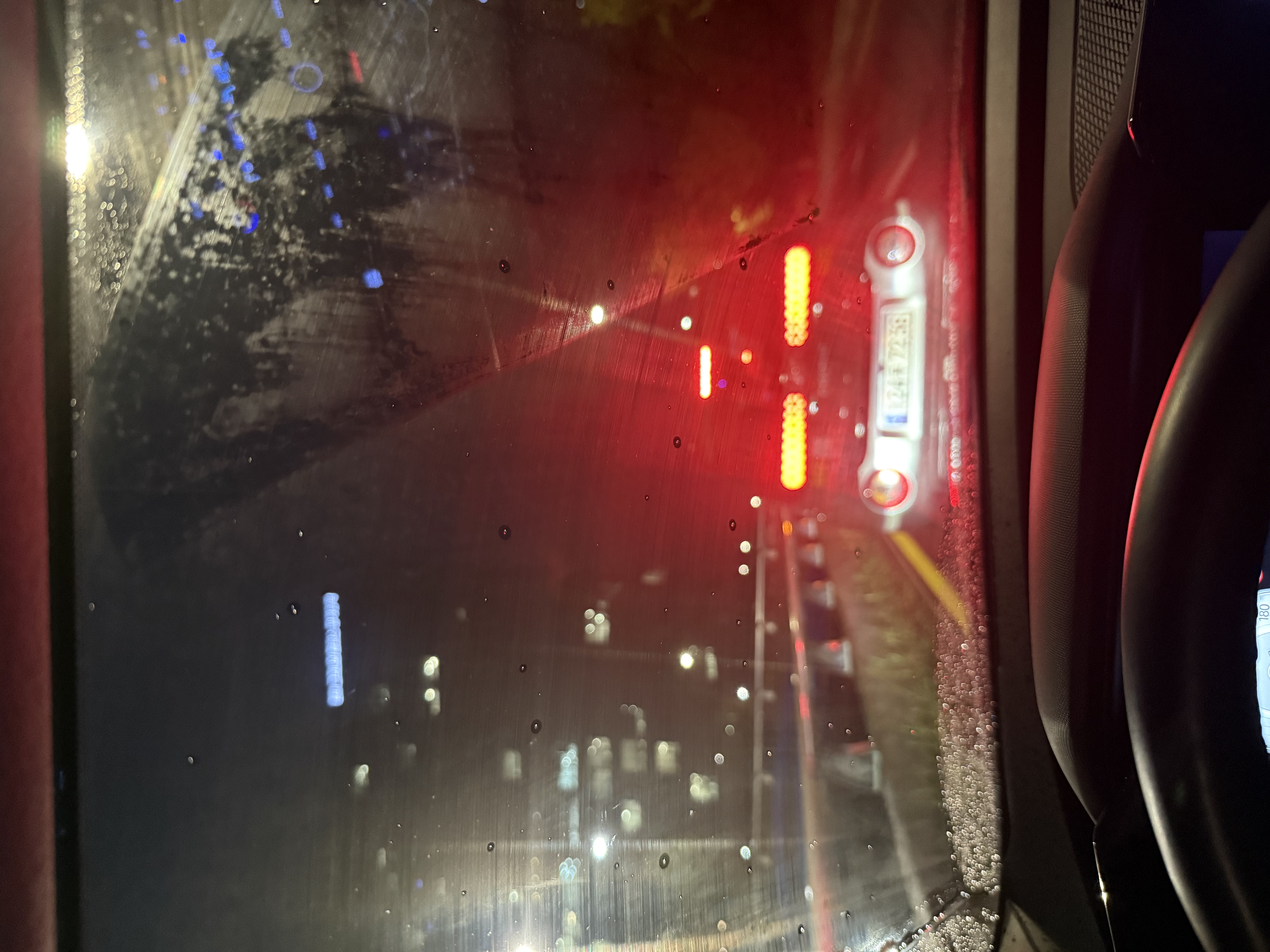 비 엄청 오네요 첨부 이미지
