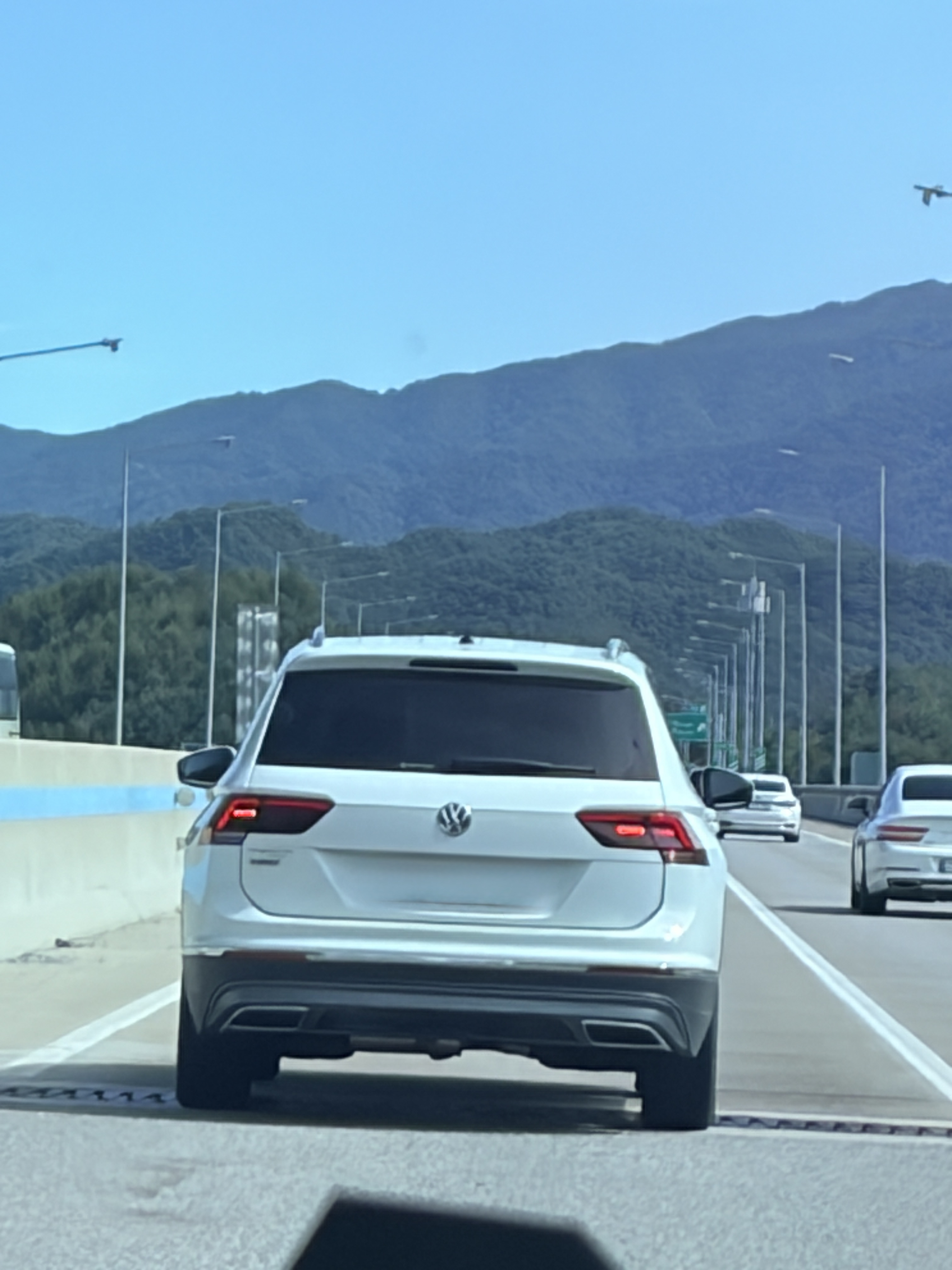 Volkswagen Tiguan SPOT 대표 이미지