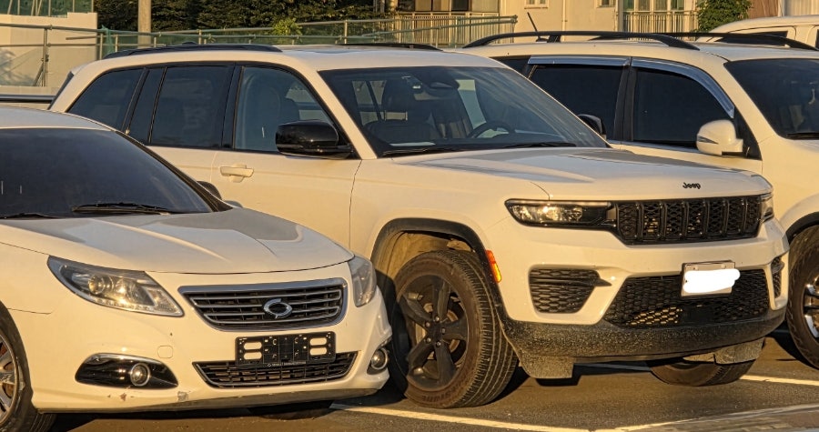 Jeep Grand Cherokee SPOT 게시글 이미지