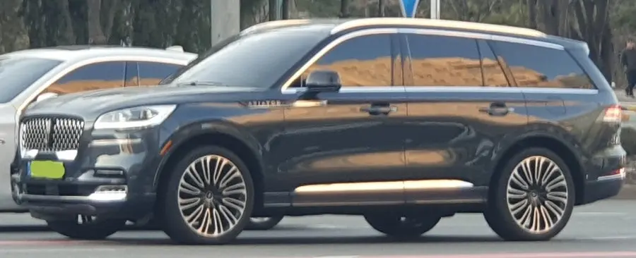 Lincoln Aviator 사진 1