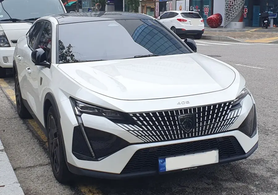 Peugeot 408 사진 1