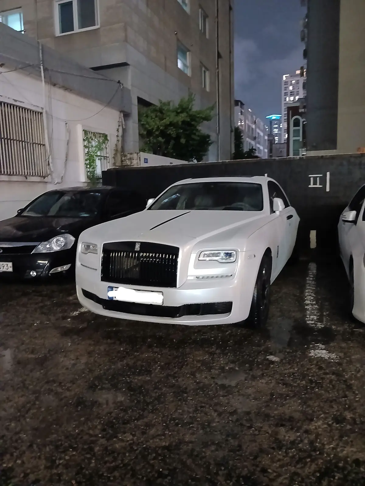 Rolls-Royce Cullinan 사진 1