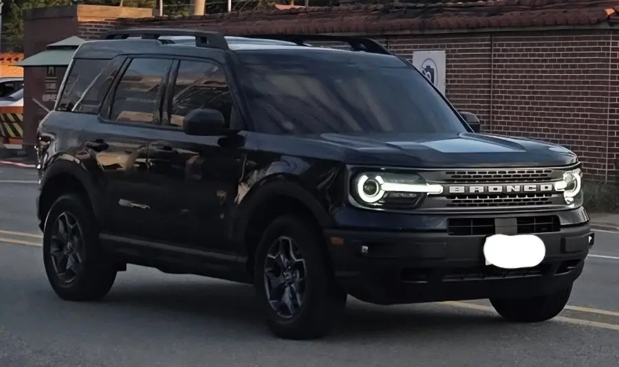 Ford Bronco 사진 1