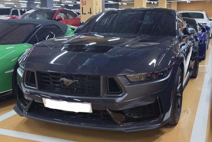 Ford Mustang Dark Horse SPOT 게시글 이미지
