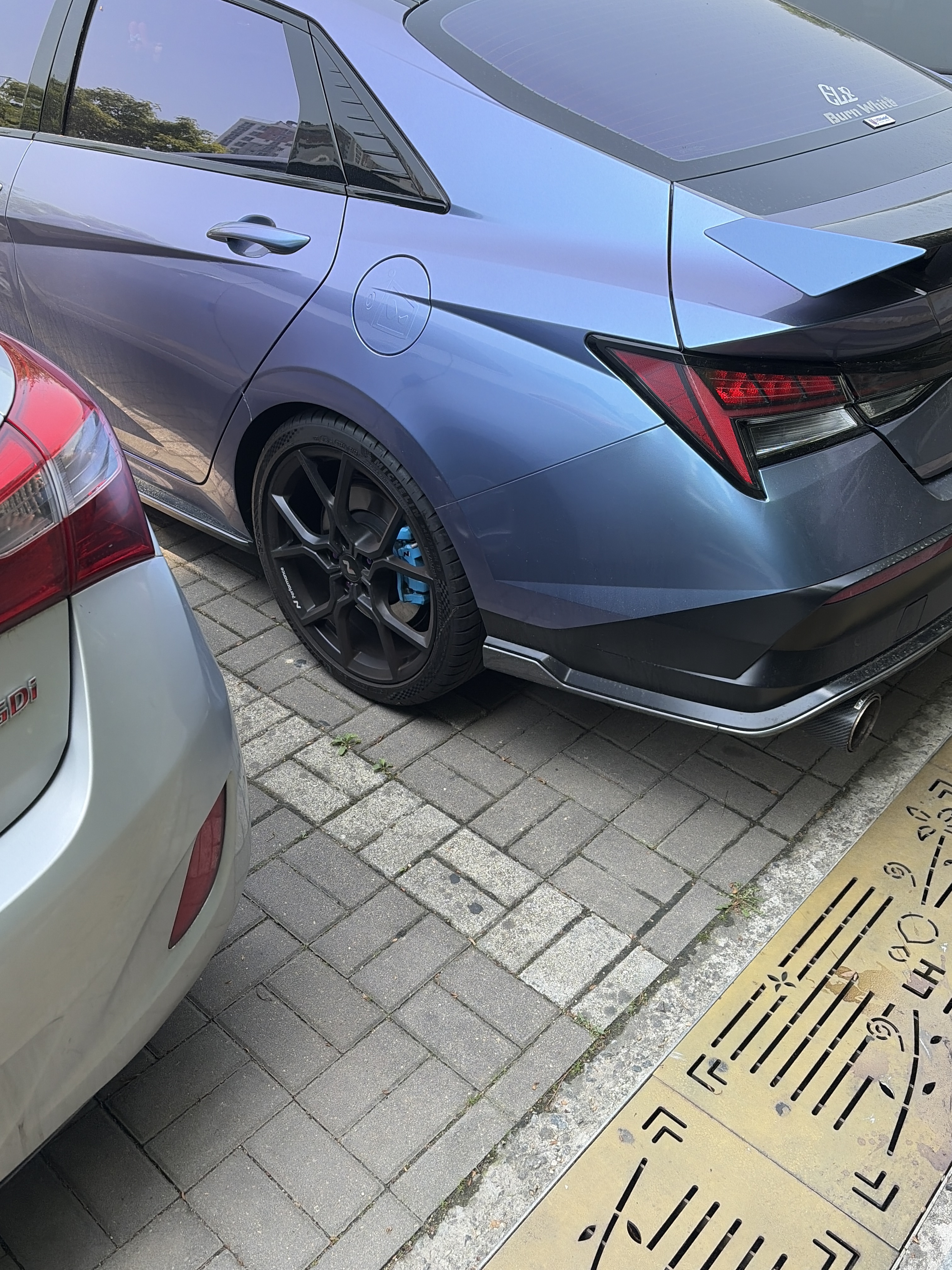 퇴근 입니둥 첨부 이미지