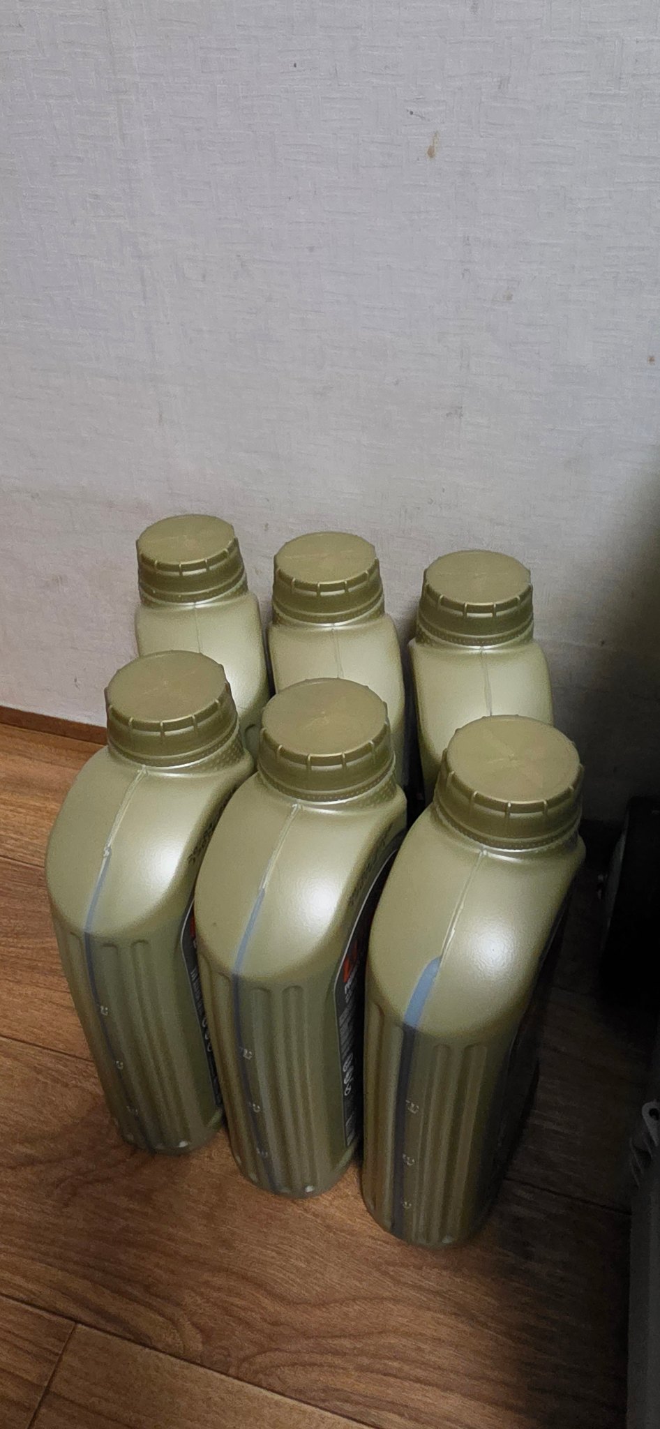 루벡스 5W30엔진오일팝니다. 6리터 사진 3